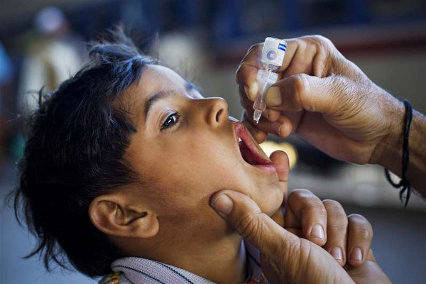 واکسن فلچ اطفال