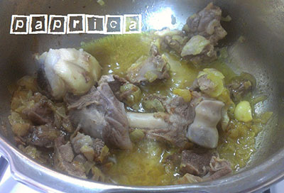 تهیه قورمه سبزی